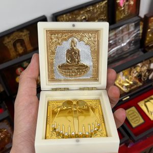 24K Gold Plated Mahavir Swami Charan Paduka Religious Frame 3x3 Inch – Navgraha.in