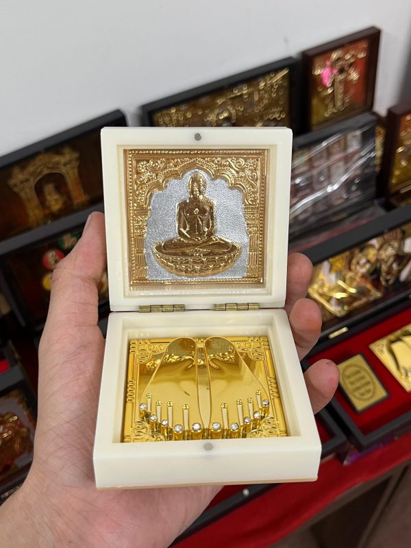24K Gold Plated Mahavir Swami Charan Paduka Religious Frame 3x3 Inch – Navgraha.in
