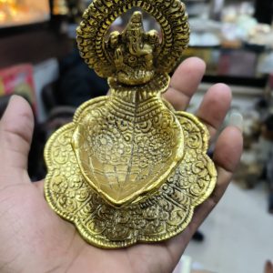 Golden Metal Ganesha Hand Shape Diya 4.5 Inch – Navgraha.in