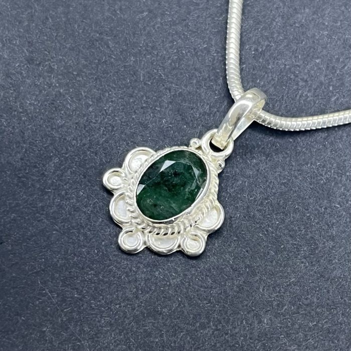 Emerald Silver Pendant | Approx 3.5 Carat | Certified 925 sterling silver jewellery- Navgraha.in - Image 4
