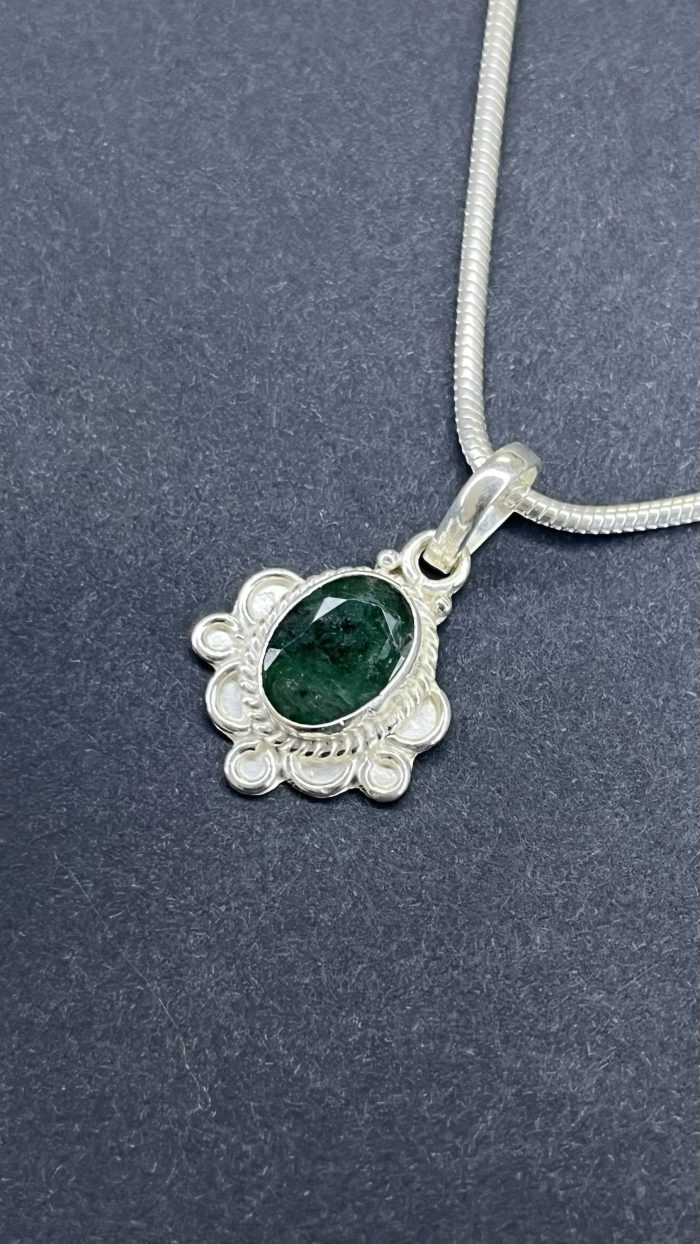 Emerald Silver Pendant | Approx 3.5 Carat | Certified 925 sterling silver jewellery- Navgraha.in - Image 6