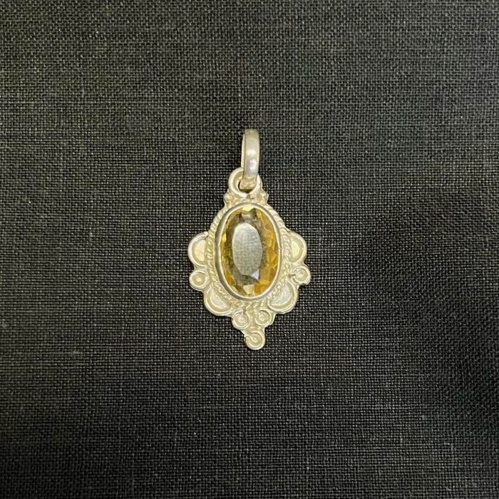 Natural Citrine Silver Pendant | Approx 3.5 Carat | Certified 925 Sterling Silver Jewellery - Navgraha.in - Image 2
