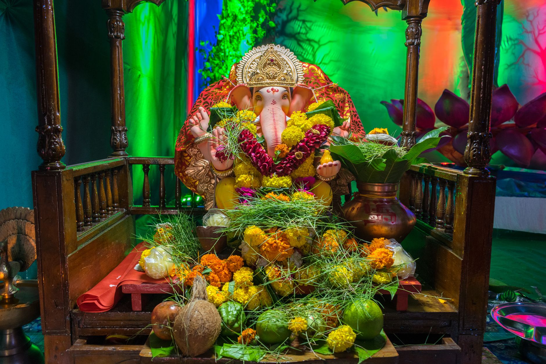 vibrant ganesh chaturthi celebration in mumbai